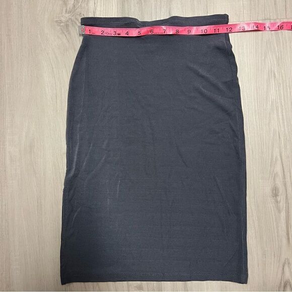 EUC vintage Y2K gray midi skirt with side slit. Size unmarked. See measurements - Picture 2 of 6